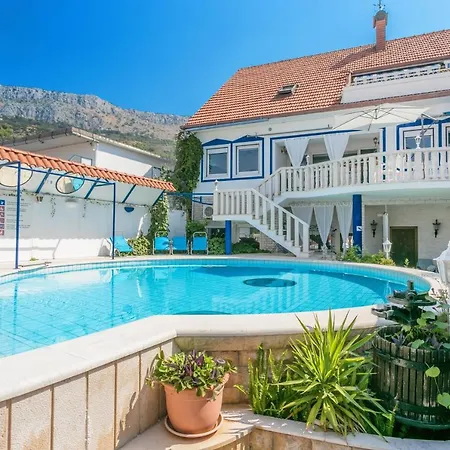 Apartment Family Friendly With A Swimming Pool Sumpetar, Omis - 21633
