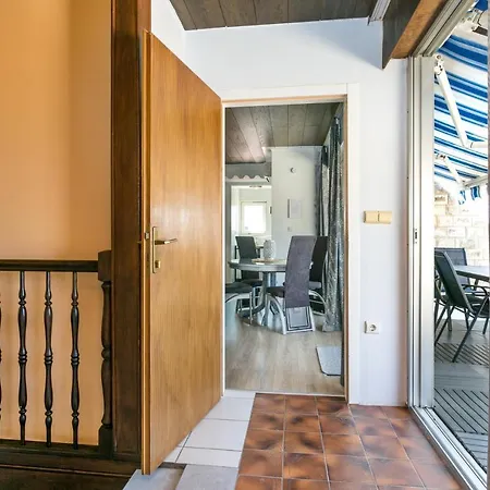 Family Friendly With A Swimming Pool Sumpetar, Omis - 21633 Apartment