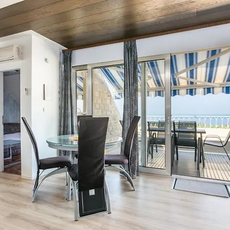 Family Friendly With A Swimming Pool Sumpetar, Omis - 21633 Apartment Sumpetar