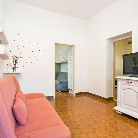 Apartment Family Friendly With A Swimming Pool Sumpetar, Omis - 21633 Sumpetar