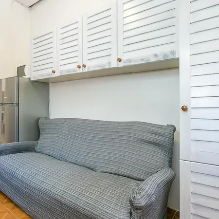 Apartment Family Friendly With A Swimming Pool Sumpetar, Omis - 21633 Sumpetar