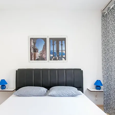 Apartment Family Friendly With A Swimming Pool Sumpetar, Omis - 21633