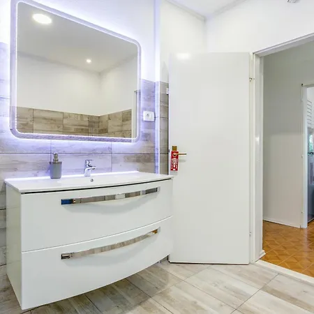 Apartment Family Friendly With A Swimming Pool Sumpetar, Omis - 21633 *