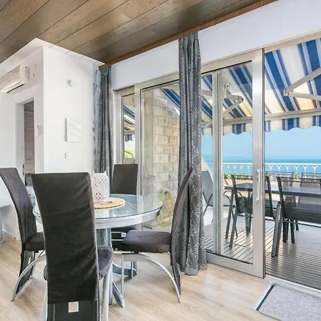 Apartment Family Friendly With A Swimming Pool Sumpetar, Omis - 21633 Sumpetar